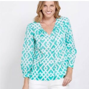 Vineyard Vines Popover Top